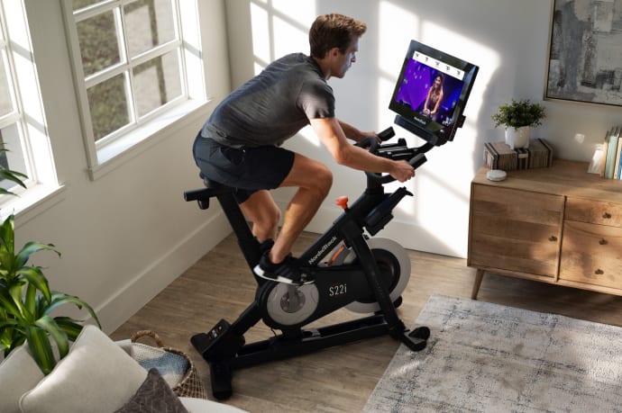 Commercial S22i Studio Cycle